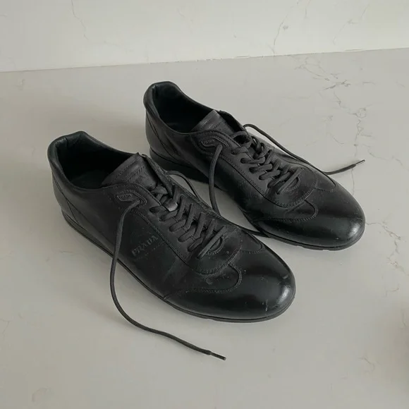 靴 PRADA SPORT Emblem Leather Shoes Black LUXURY PRADA MATCHRACE SNEAKERS SHOES 4E2718 BLACK LEATHER